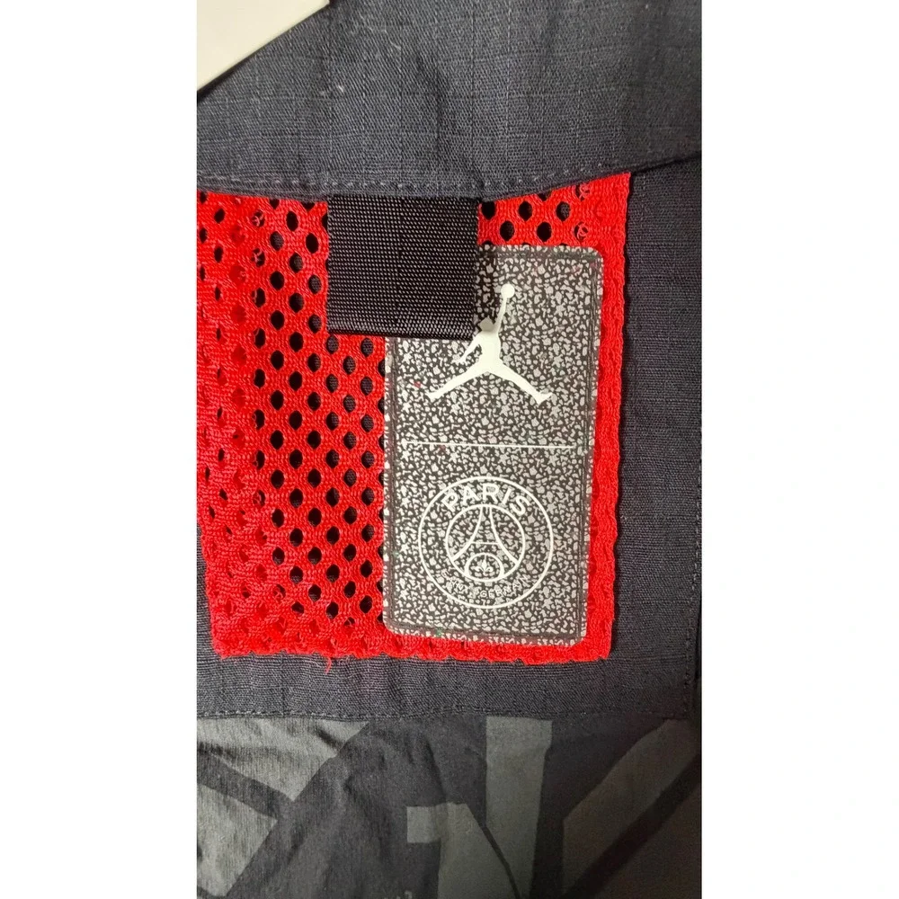 Jordan Paris Saint Germain PSG‎ Mens SS Button Up Black Camo Size S DM3108010